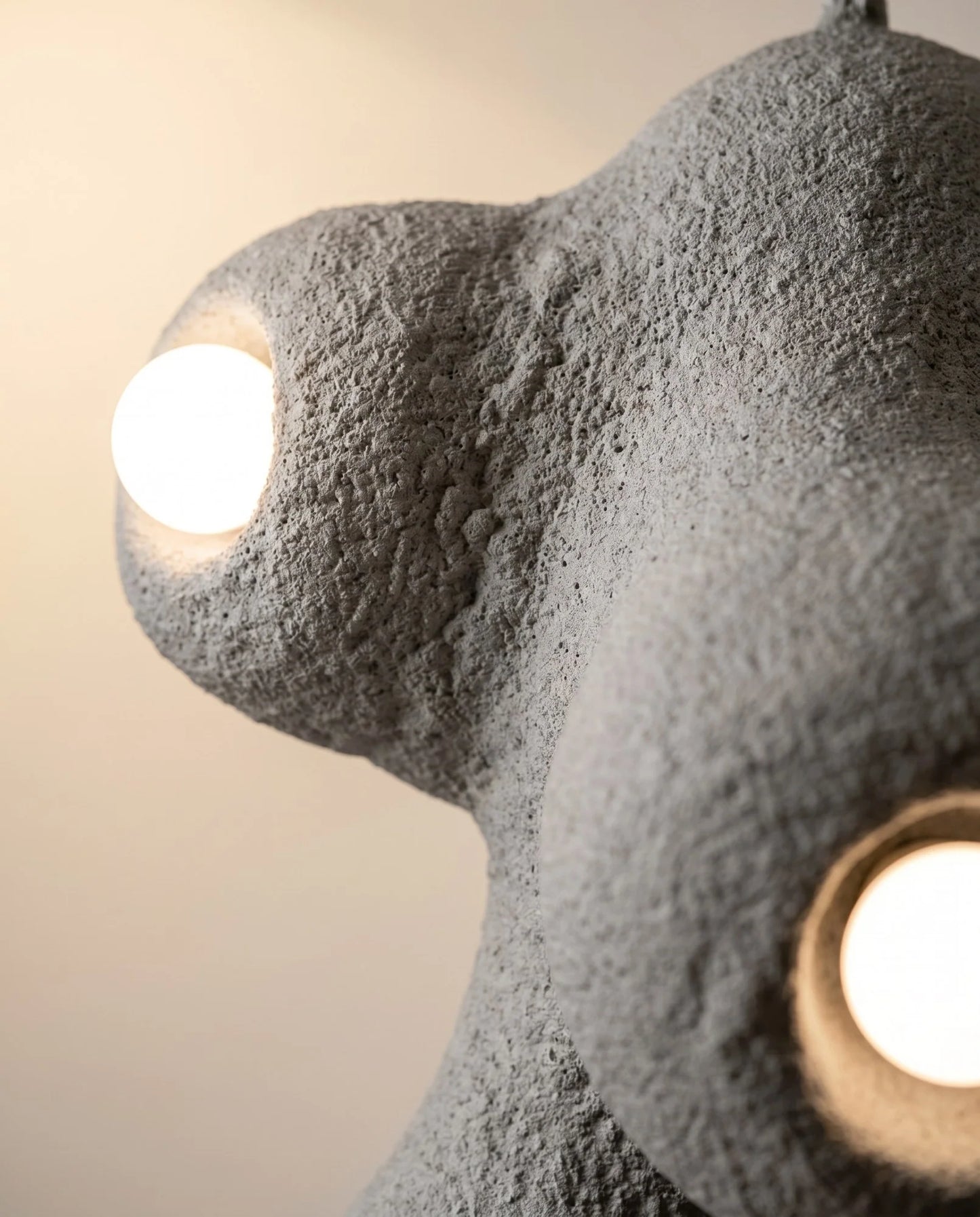 Maison Moya - Étoile Filante Organic Sputnik Chandelier - 03 closeup-top