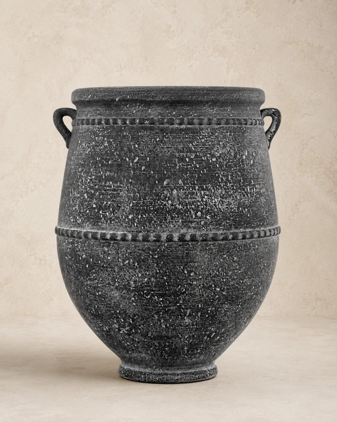 Maison Moya — Cuve à Anses Handled Amphora Planter — vue de profil