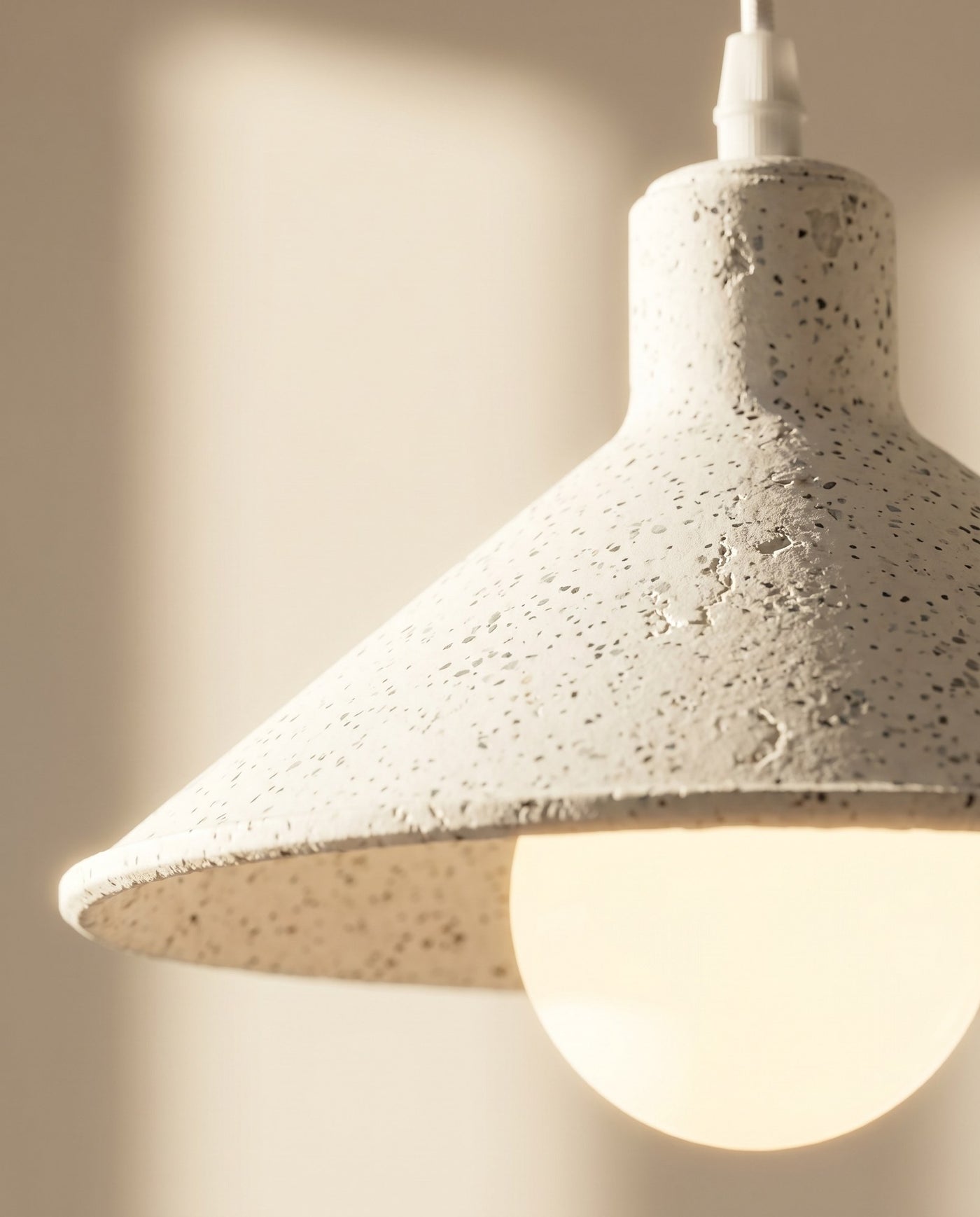 Maison Moya - CÃ´ne Coolie Plaster Pendant Lamp - 03 closeup-top