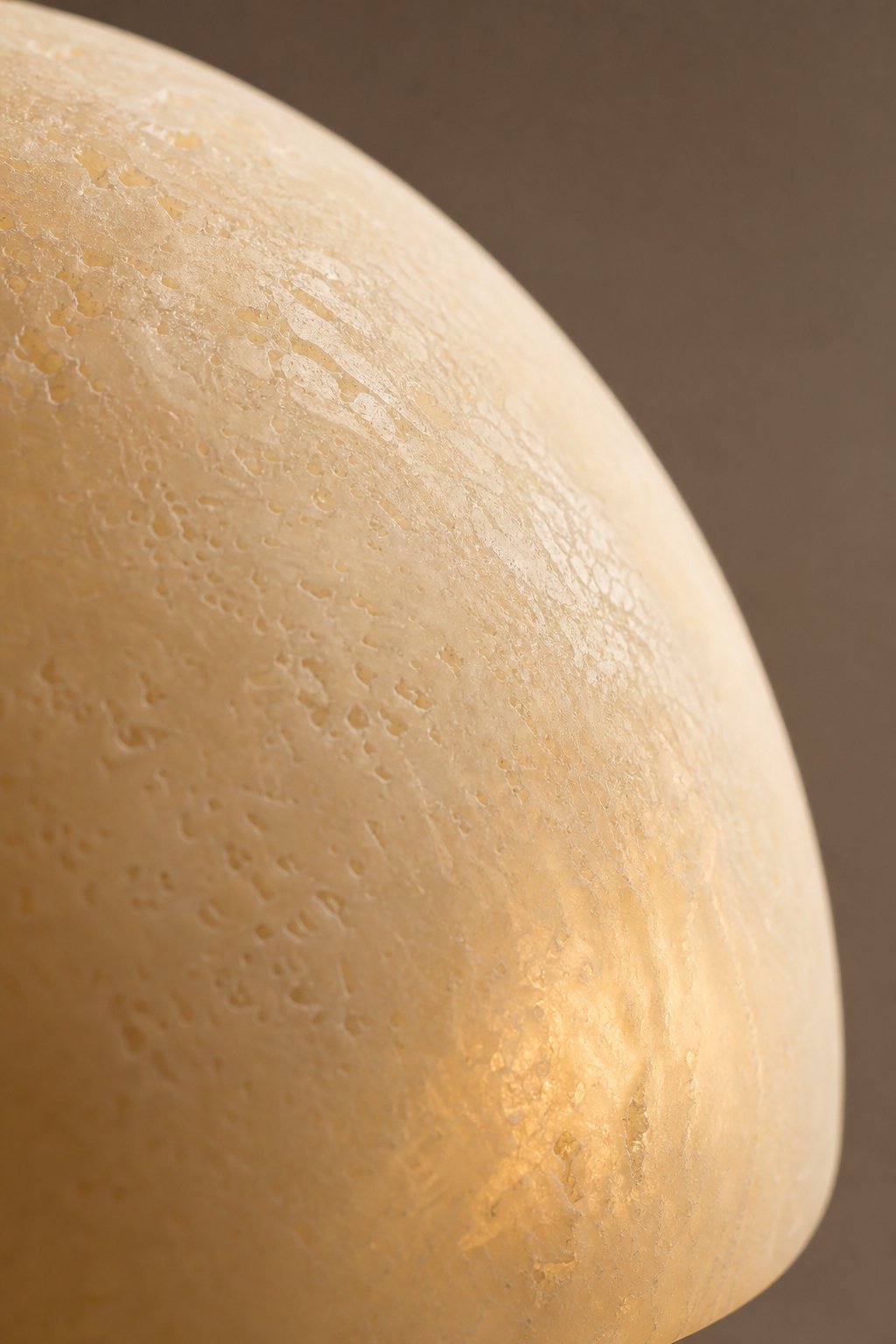 Maison Moya - Pâle Travertine Half-Dome Table Lamp - closeup surface